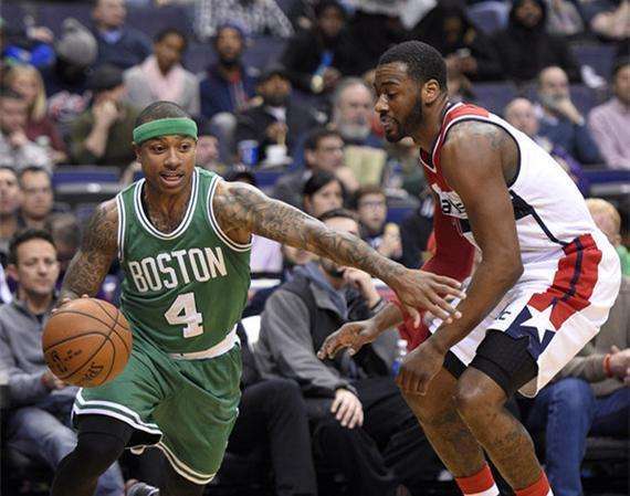 於整個球隊 於整個球隊