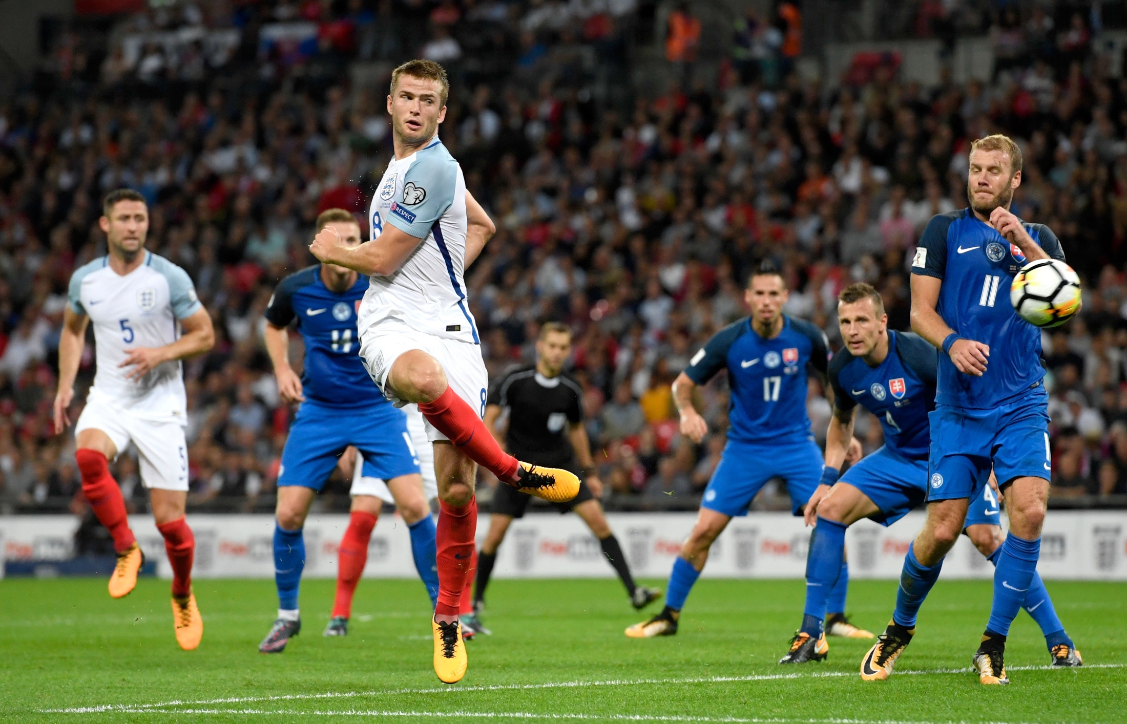 更是一个挑 更是一个挑