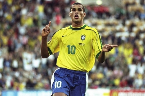 队的坚定信 队的坚定信