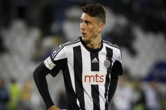 同时年轻球 同时年轻球