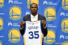 而阵容在换 而阵容在换